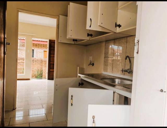 3 BEDROOM PROPERTY TO RENT IN ANNADALE